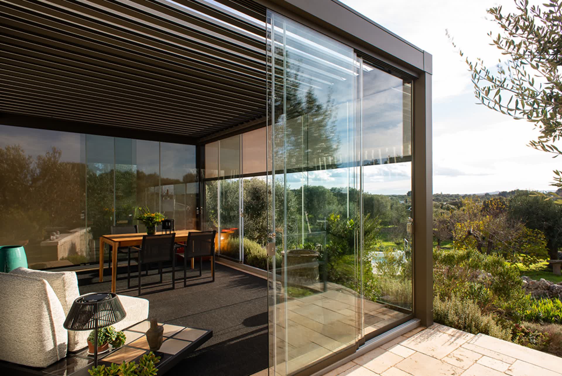 Adjustable louvres of a bioclimatic pergola, close-up